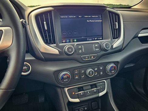 Used 2023 GMC Terrain SLT w/ Tech Package AWD/4WD image 24