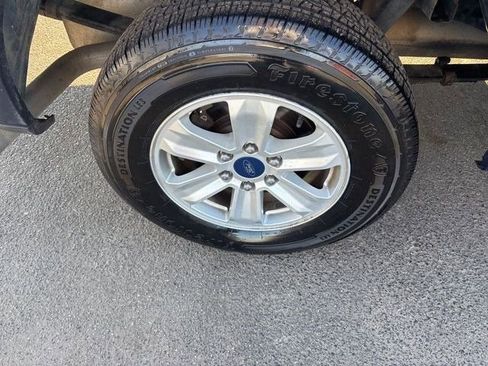 Used 2017 Ford F150 XLT image 39