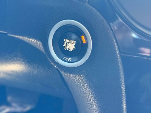 Used 2020 Chrysler 300 S image 30