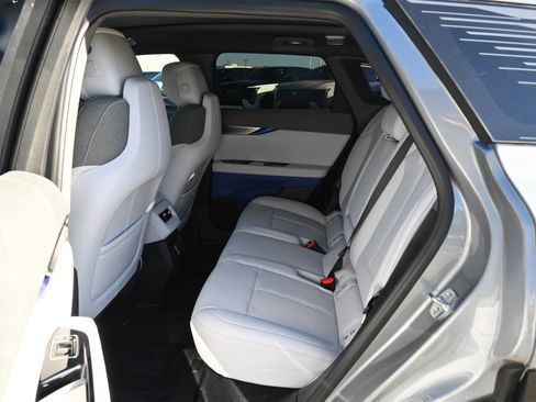 New 2026 Cadillac Optiq Luxury 1 image 18