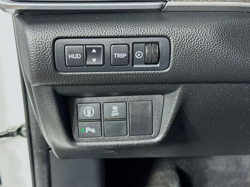 Used 2022 Honda Accord Touring image 10