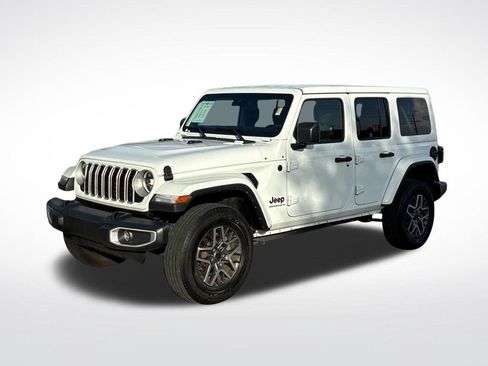Used 2025 Jeep Wrangler Unlimited Sahara AWD/4WD image 51