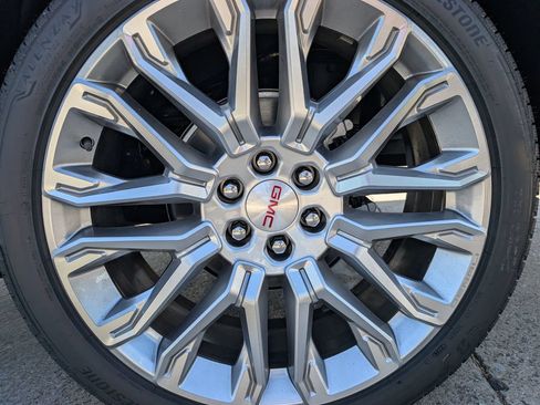 New 2026 GMC Yukon Denali w/ Denali Reserve Package AWD/4WD image 6