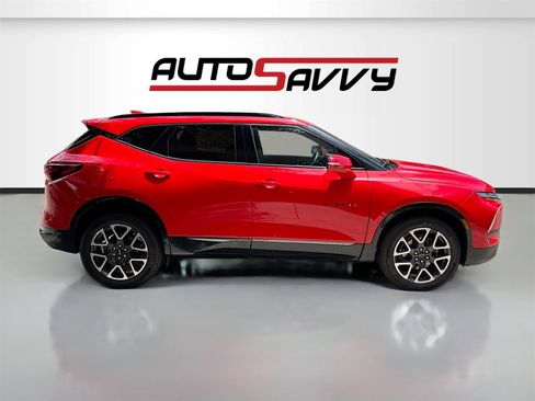 Used 2024 Chevrolet Blazer RS w/ Enhanced Convenience Package image 8