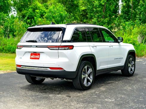 Used 2025 Jeep Grand Cherokee Limited 4xe w/ Luxury Tech Group II AWD/4WD image 7