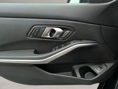 Used 2024 BMW 330i xDrive Sedan w/ Convenience Package image 31