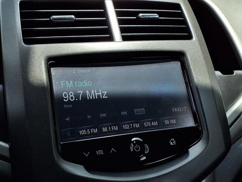 Used 2016 Chevrolet Sonic LT FWD image 7