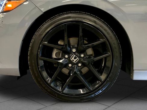 Used 2024 Honda Civic Sport image 11