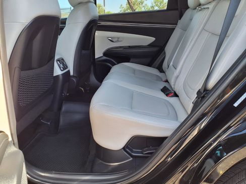 Certified 2024 Hyundai Tucson Limited AWD/4WD image 17