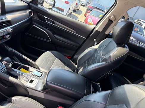 Used 2021 Kia Telluride SX w/ SX Prestige Package AWD/4WD image 35