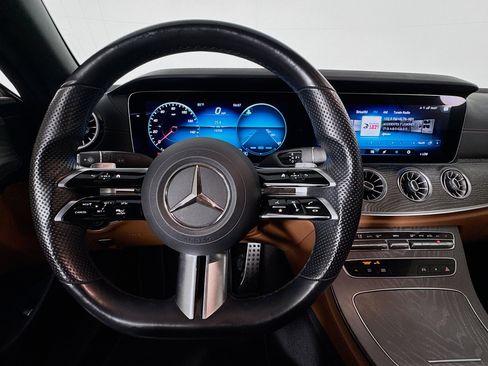 Used 2022 Mercedes-Benz E 450 4MATIC Cabriolet image 10