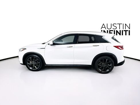 Certified 2019 INFINITI QX50 Essential w/ Sensory Package FWD image 4