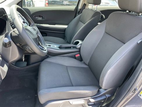 Used 2021 Honda HR-V LX image 6