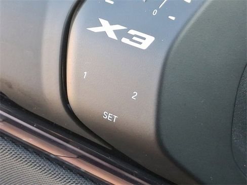Used 2025 BMW X3 xDrive30i w/ Premium Package image 27