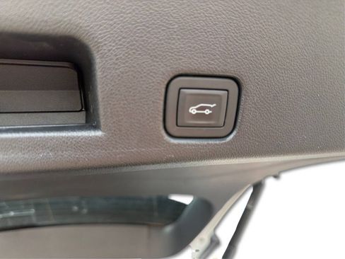 Used 2024 Chevrolet Traverse RS w/ LPO, Floor Liner Package AWD/4WD image 23