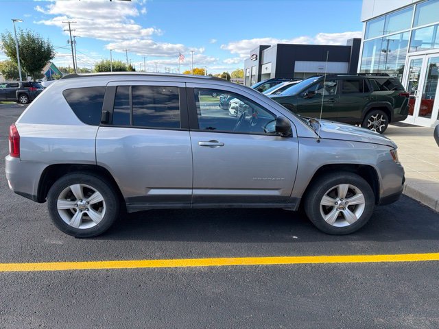 Used 2014 Jeep Compass Sport w/ Power Value Group AWD/4WD image 3