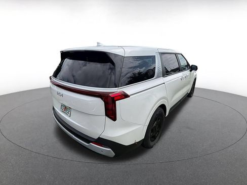 Used 2026 Kia Carnival FWD image 6