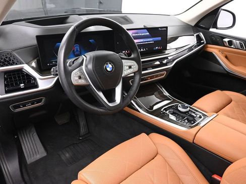 Used 2024 BMW X7 xDrive40i w/ Executive Package AWD/4WD image 14