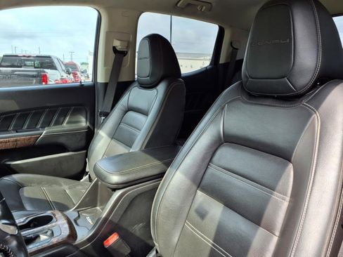 Used 2021 GMC Canyon Denali image 14