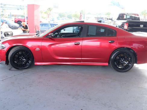 Used 2019 Dodge Charger Scat Pack w/ Dynamics Package RWD image 8