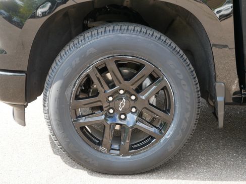 Used 2024 Chevrolet Silverado 1500 High Country w/ Midnight Edition AWD/4WD image 15