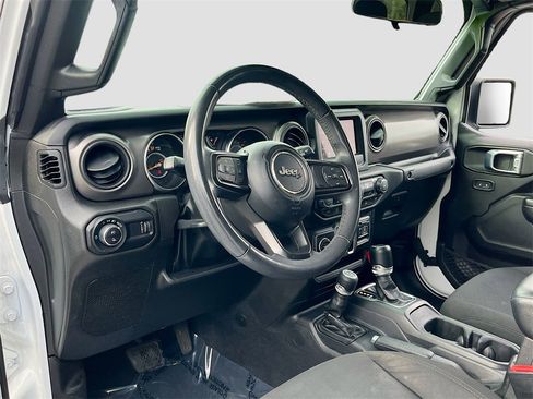 Certified 2023 Jeep Gladiator Sport image 9