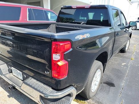 Used 2023 Chevrolet Silverado 1500 LT w/ Protection Package AWD/4WD image 3