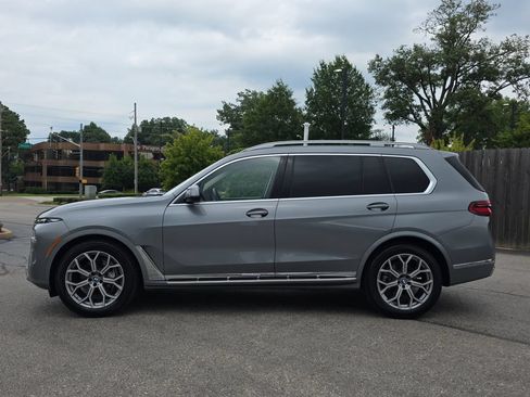 Used 2024 BMW X7 xDrive40i AWD/4WD image 2