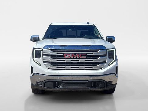 Used 2024 GMC Sierra 1500 SLE w/ Preferred Package AWD/4WD image 9