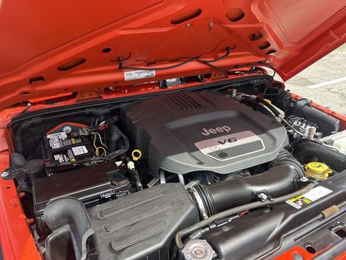 Certified 2015 Jeep Wrangler Unlimited Sport w/ Quick Order Package 24S image 16