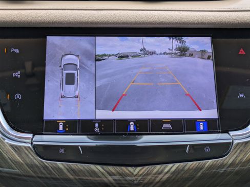 Used 2022 Cadillac XT6 Premium Luxury w/ Platinum Package AWD/4WD image 29