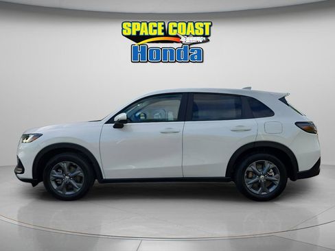 New 2026 Honda HR-V LX image 9