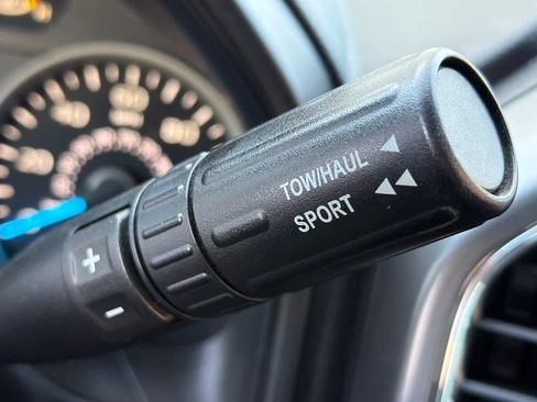 Used 2015 Ford F150 XLT image 21