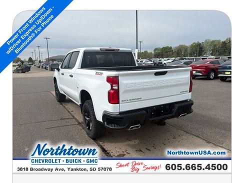 Used 2022 Chevrolet Silverado 1500 Custom Trail Boss w/ Safety Confidence Package AWD/4WD image 12