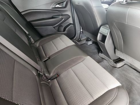 Certified 2025 Chevrolet Trax LT FWD image 33