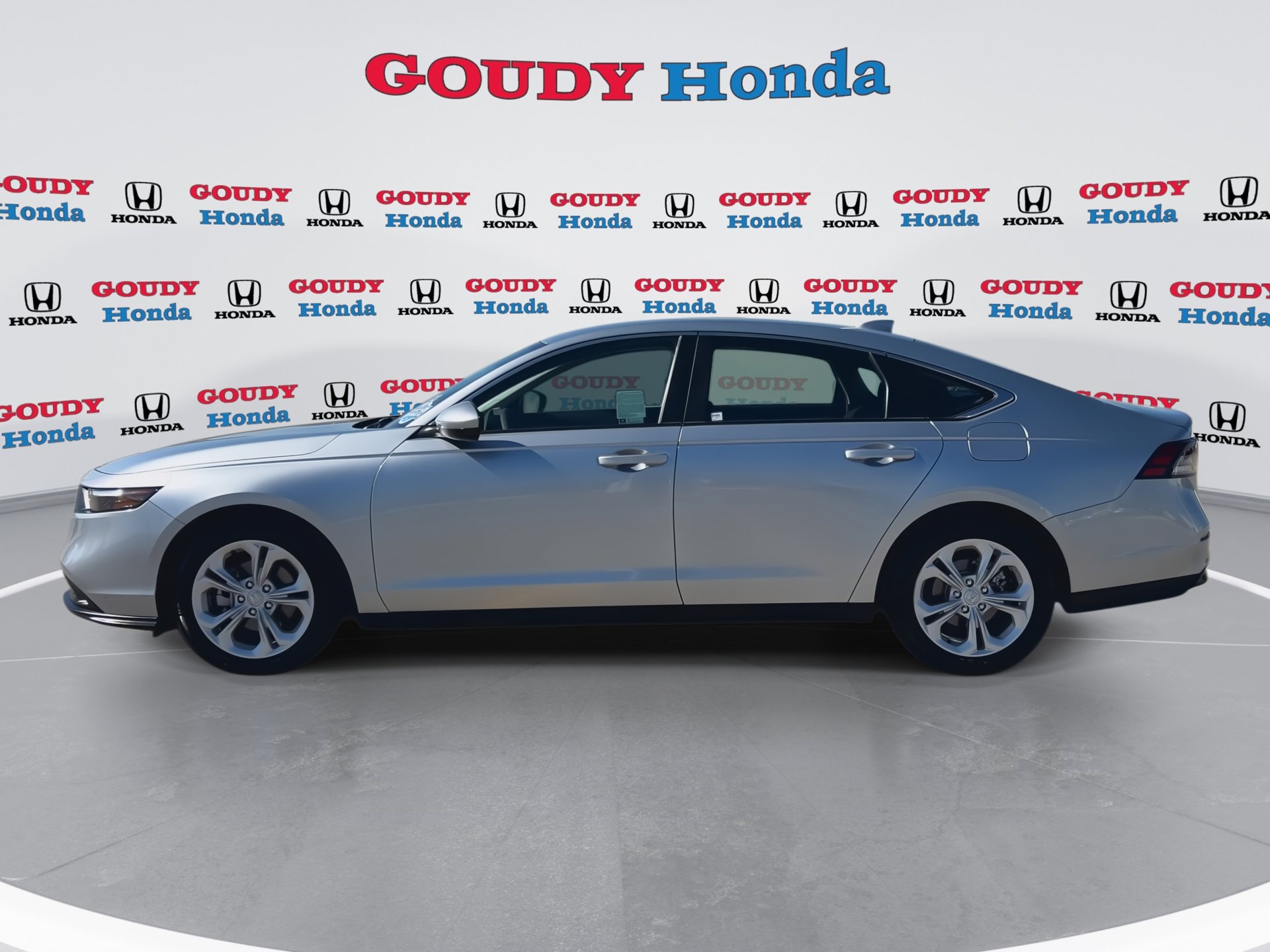 Certified 2025 Honda Accord LX image 5