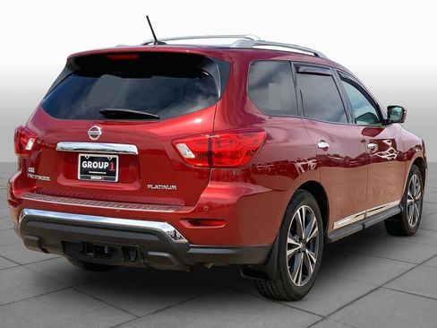 Used 2017 Nissan Pathfinder Platinum FWD image 13