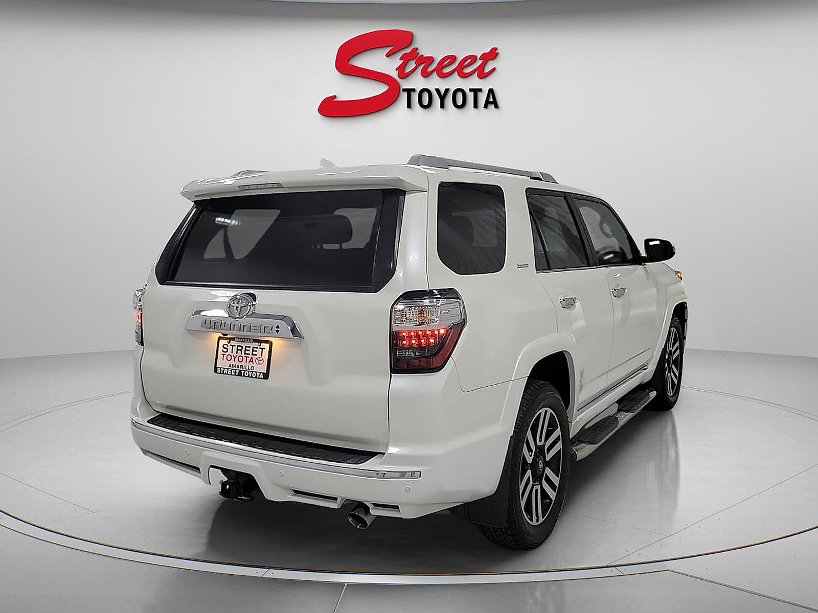 Certified 2023 Toyota 4Runner Limited RWD image 4