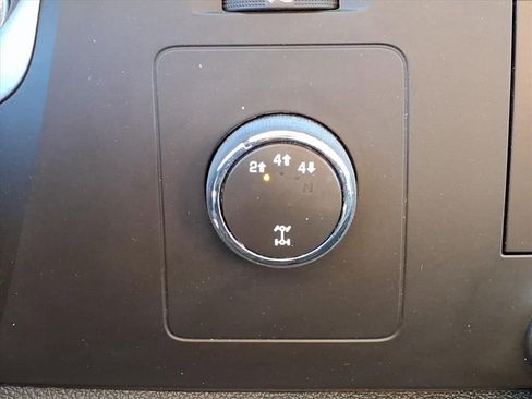 Used 2013 Chevrolet Silverado 2500 LT w/ Interior Plus Package image 22