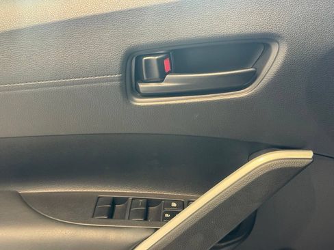 Used 2024 Toyota Corolla Cross AWD Hybrid image 8