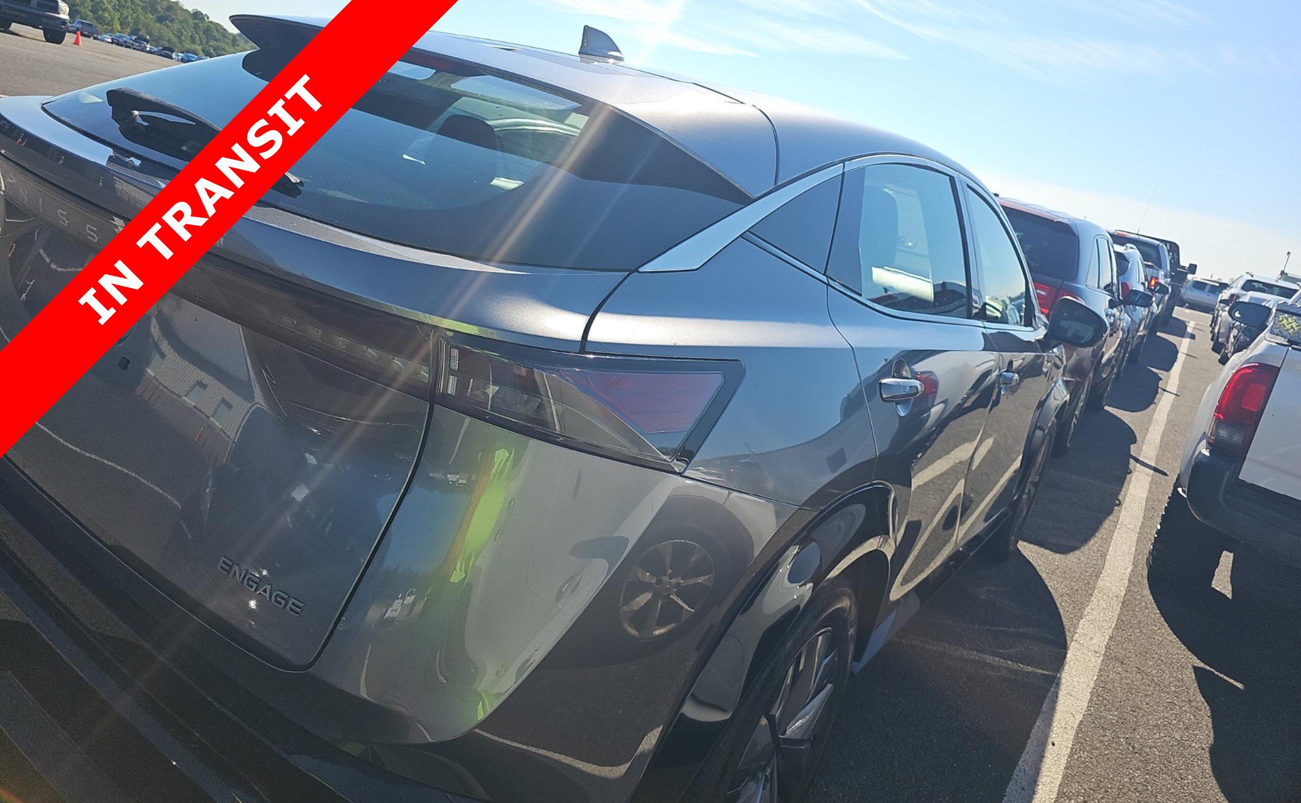 Used 2023 Nissan Ariya FWD image 3