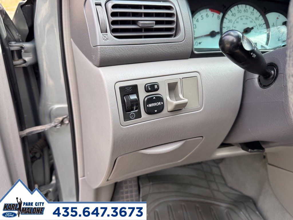 Used 2003 Toyota Corolla LE FWD image 16
