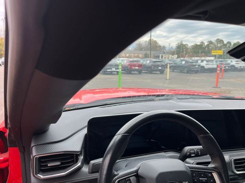 Used 2024 Ford Mustang Premium image 33