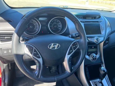 Used 2013 Hyundai Elantra Limited w/ Technology Pkg image 13