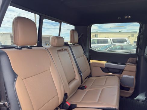 Used 2021 Ford F150 Lariat AWD/4WD image 16