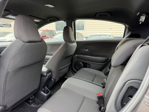 Used 2019 Honda HR-V Sport image 24