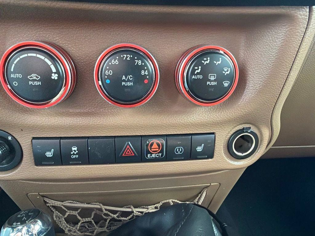 Used 2017 Jeep Wrangler Unlimited Sahara w/ Max Tow Package AWD/4WD image 40