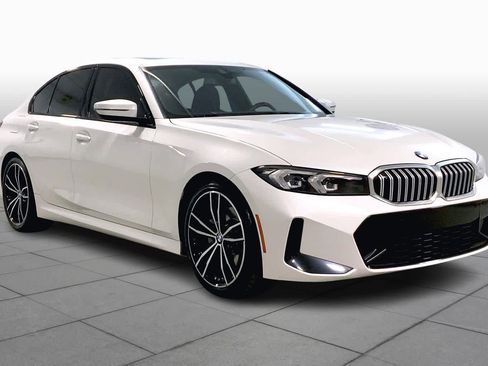 Used 2023 BMW 330i 330i w/ M Sport Package image 2