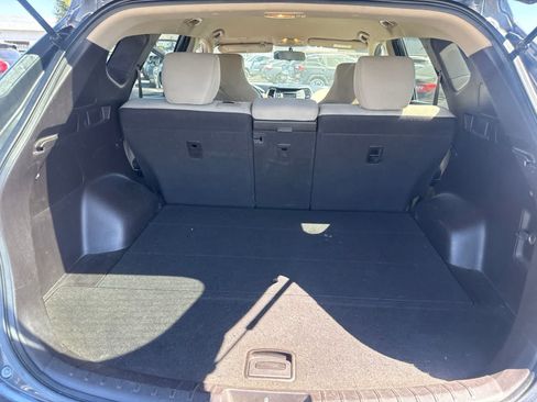 Used 2017 Hyundai Santa Fe Sport FWD image 16