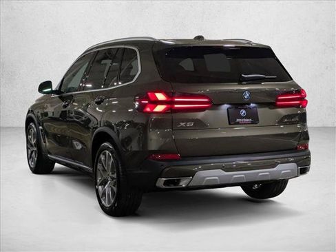 Used 2026 BMW X5 xDrive50e w/ Executive Package AWD/4WD image 8